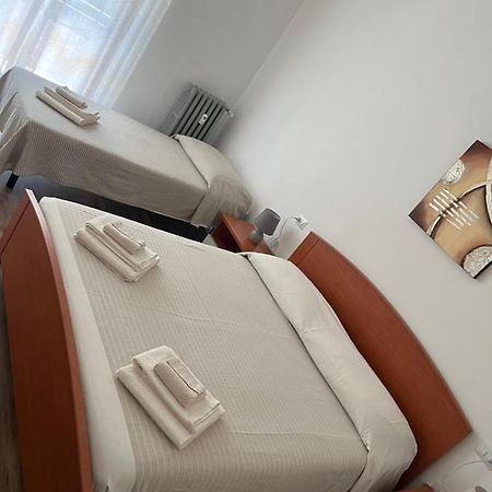 Appartamento Mela Ad Alba, Cuore Delle Langhe エクステリア 写真