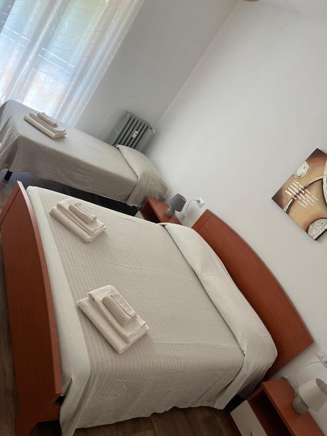 Appartamento Mela Ad Alba, Cuore Delle Langhe エクステリア 写真